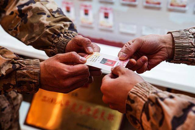 新苗破土，向陽生長，武警新兵“第二適應期”裡快速轉型