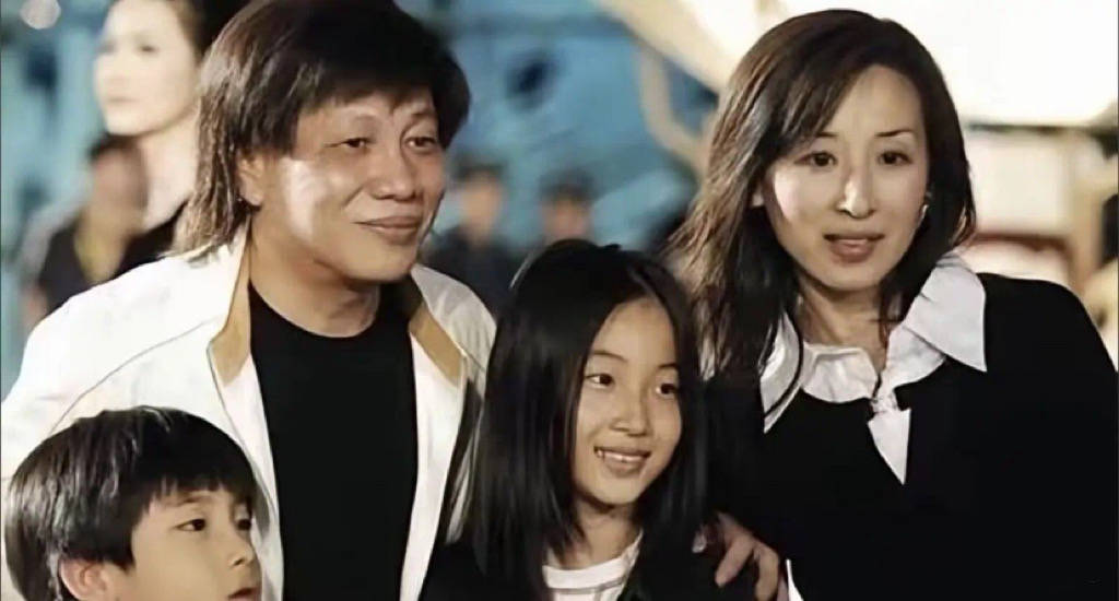 原創梁小龍疑空翻摔到頭！2孩子留學一年花百萬，拼命工作仍買不起房