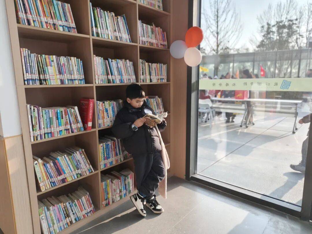 雷鋒圖書館松塔分館試執行啦！