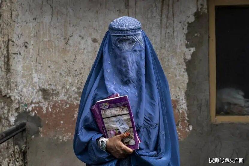 原創禁止女性進入中學和大學，阿富汗到底要幹嘛？