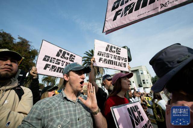 鏡頭直擊 | 抗議暴力移民執法 全美至少300城參加