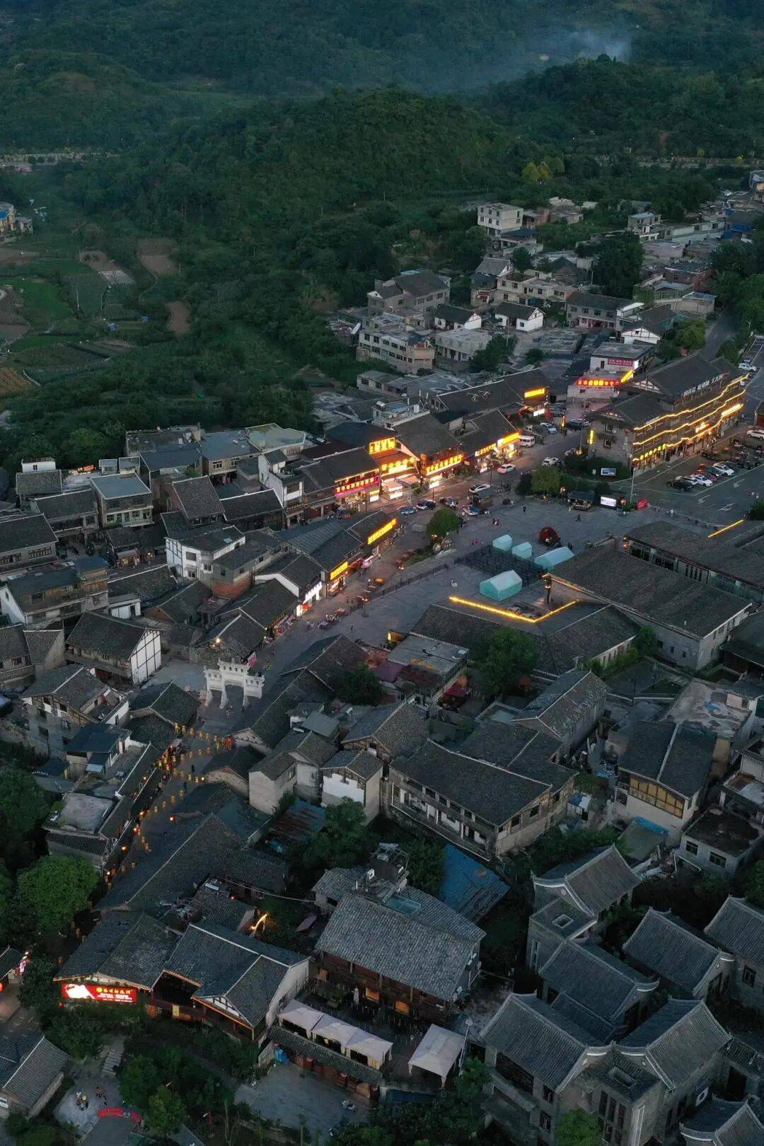 雕刻於喀斯特天地間的貴州村落（中）