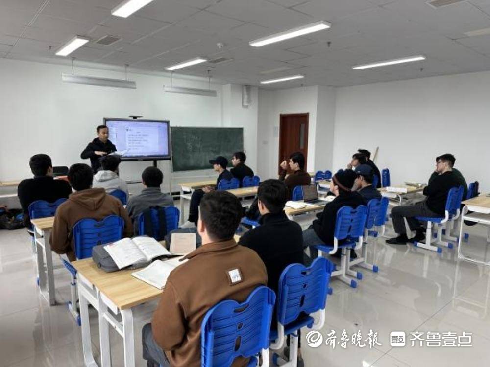 棗莊科技職業學院文化與旅遊學院開展“開學第一課”主題活動