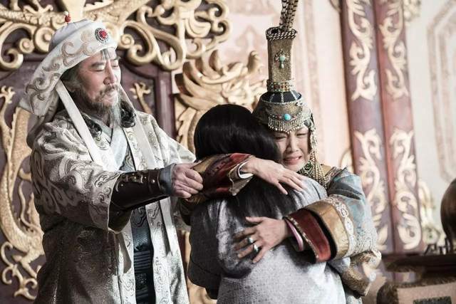 原創曝“成吉思汗”扮演者巴森移民蒙古！妻子發文回應，已被授予博士