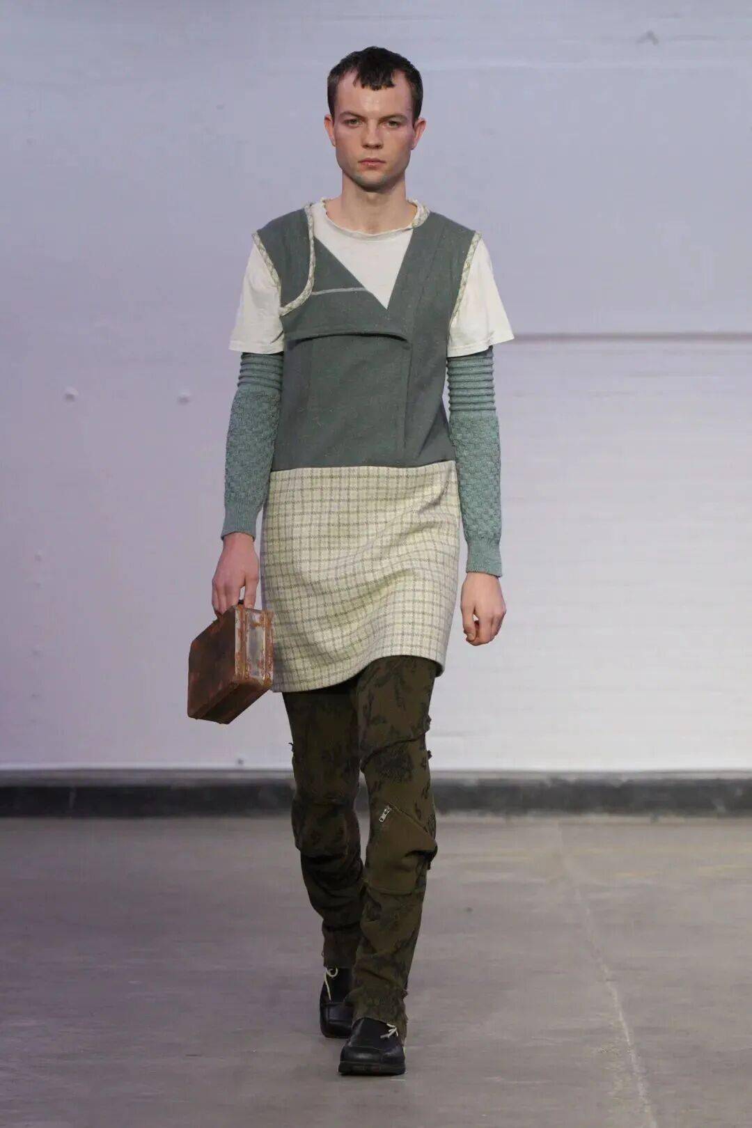 服裝畢業設計釋出 | 2026中央聖馬丁藝術與設計學院-研究生服裝畢業秀！