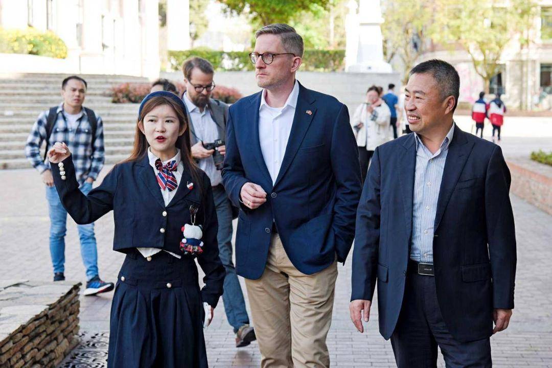 跨越山海，共赴萬里之約！ 德國最古老中學——伯樂高階文理中學師生到訪成都新川外國語學校！