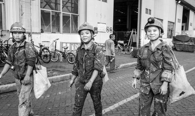 原創北大女碩士放棄高薪，回老家做油漆工，坦言：日子踏實、精神放鬆