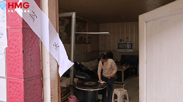 採煤致山體開裂，貴州一村400多名村民房屋千瘡百孔無處可搬，申請宅基地被推脫，包村領導：你就去依法起訴啊