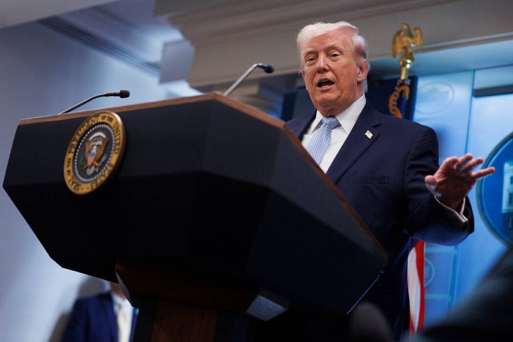 原創53萬留學生陸續回國，特朗普呼籲對華敞開大門，是擺鴻門宴？