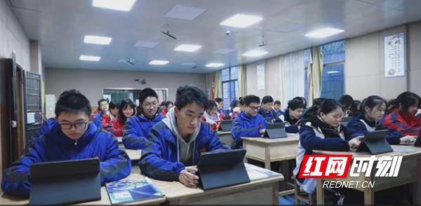 祁陽二中入選永州市“人工智慧+教育”應用場景建設試點校 2026-04-19 11:54:23