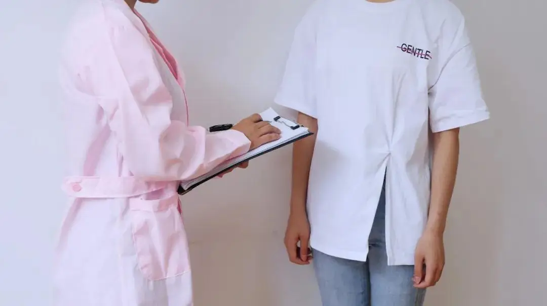 原創女性私處的“尷尬”時刻，多數女人都表示經歷過，男人儘量也看看