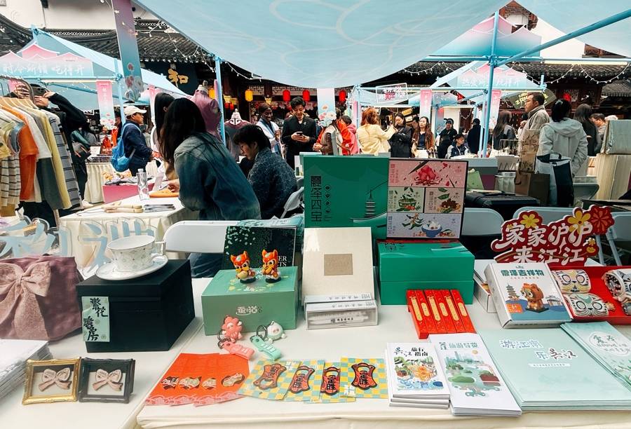 從早到晚不停歇，美食非遺全解鎖！這回，“寶藏鄰居”吳江在豫園開了個市集