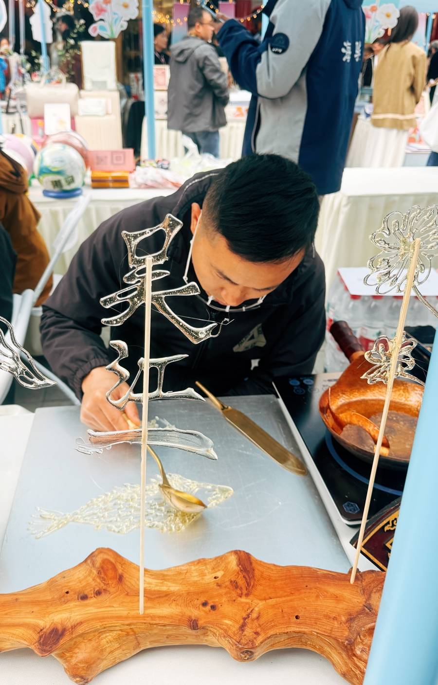 從早到晚不停歇，美食非遺全解鎖！這回，“寶藏鄰居”吳江在豫園開了個市集