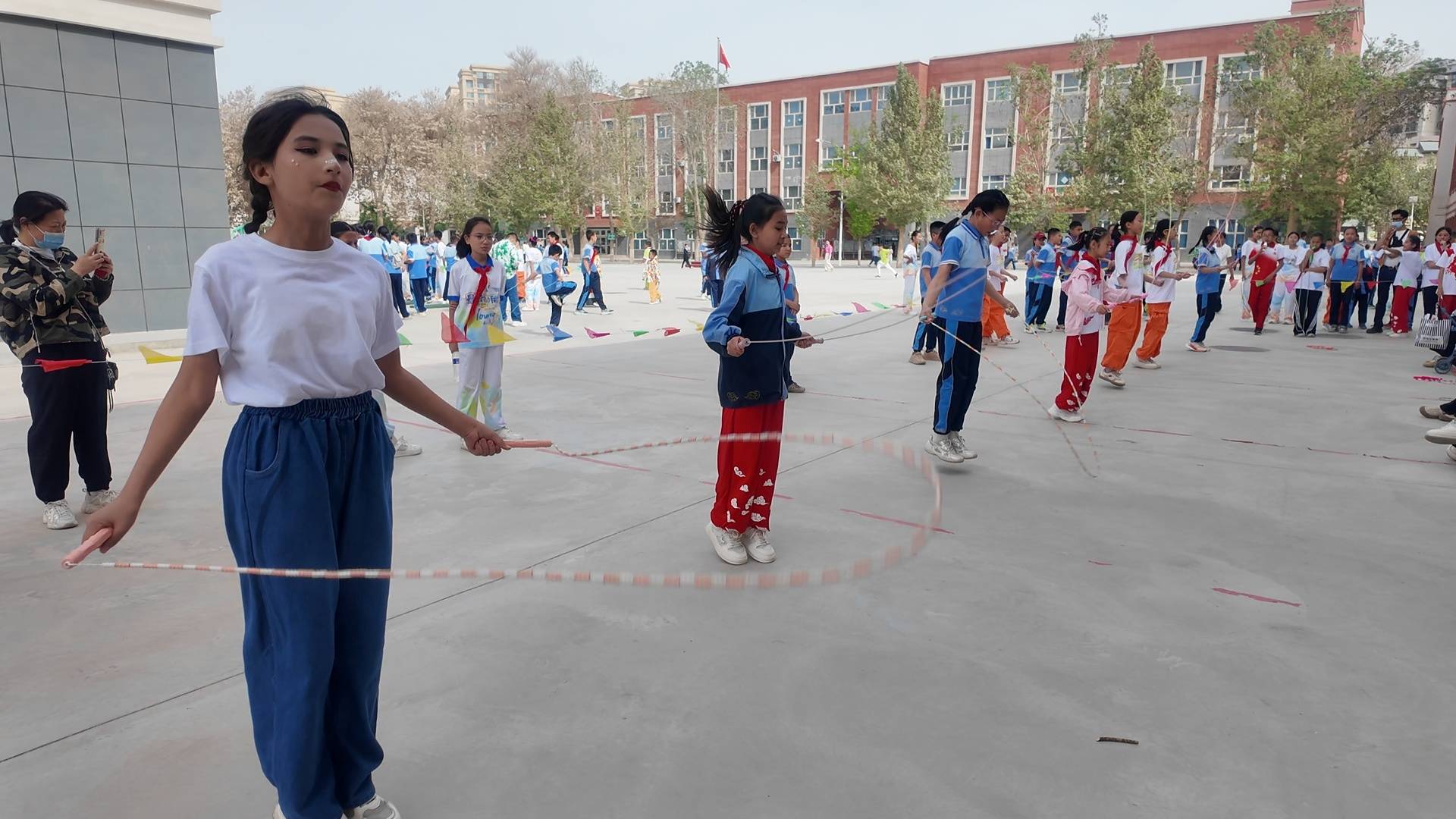 墨玉縣第二小學第二十九屆春季運動會圓滿舉行