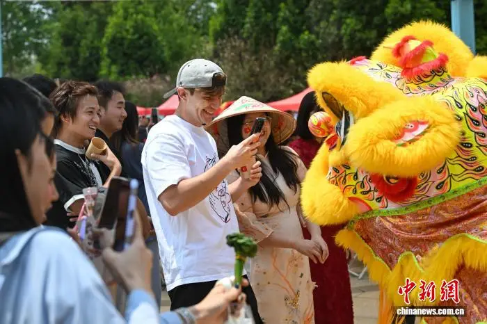 多國留學生齊聚昆明共慶國際中文日