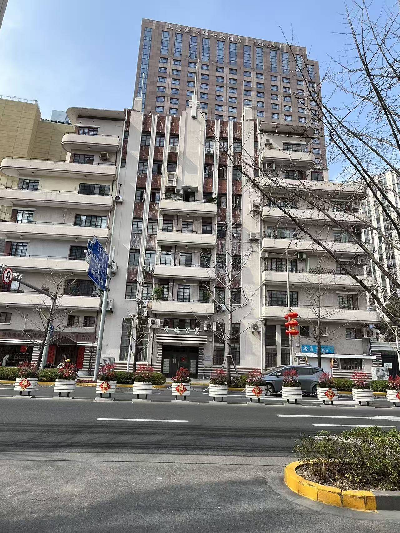 上海長壽新村的發展史 棚戶 安置 道路 地鐵和房產中介