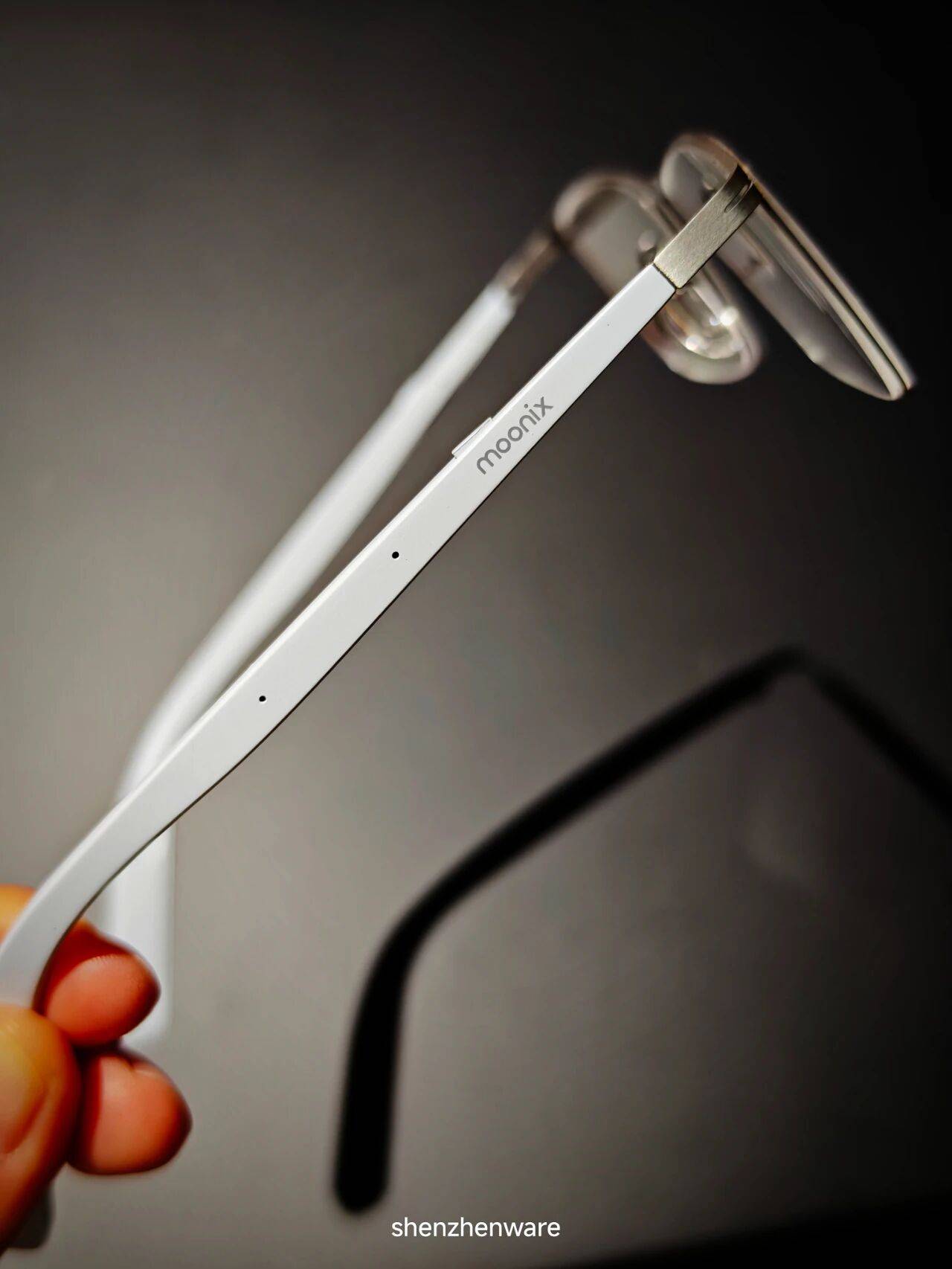 超細鏡腿+超高顏值！莫奈 AI 眼鏡首發上手