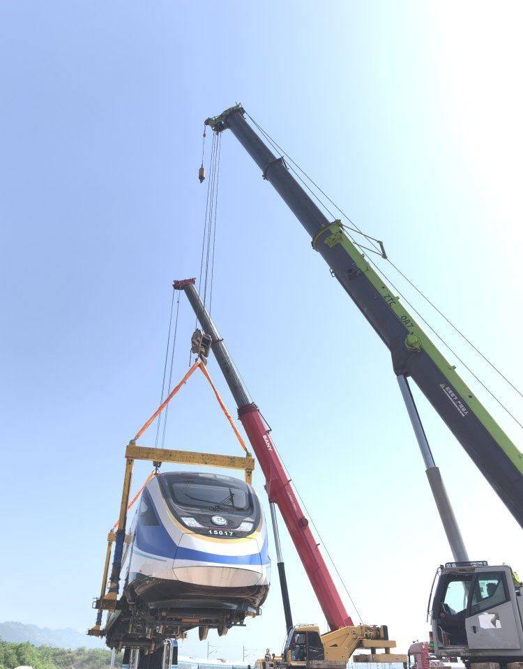 軌道交通15號線開通倒計時！兩江影視城站至井口站17列車全部到齊