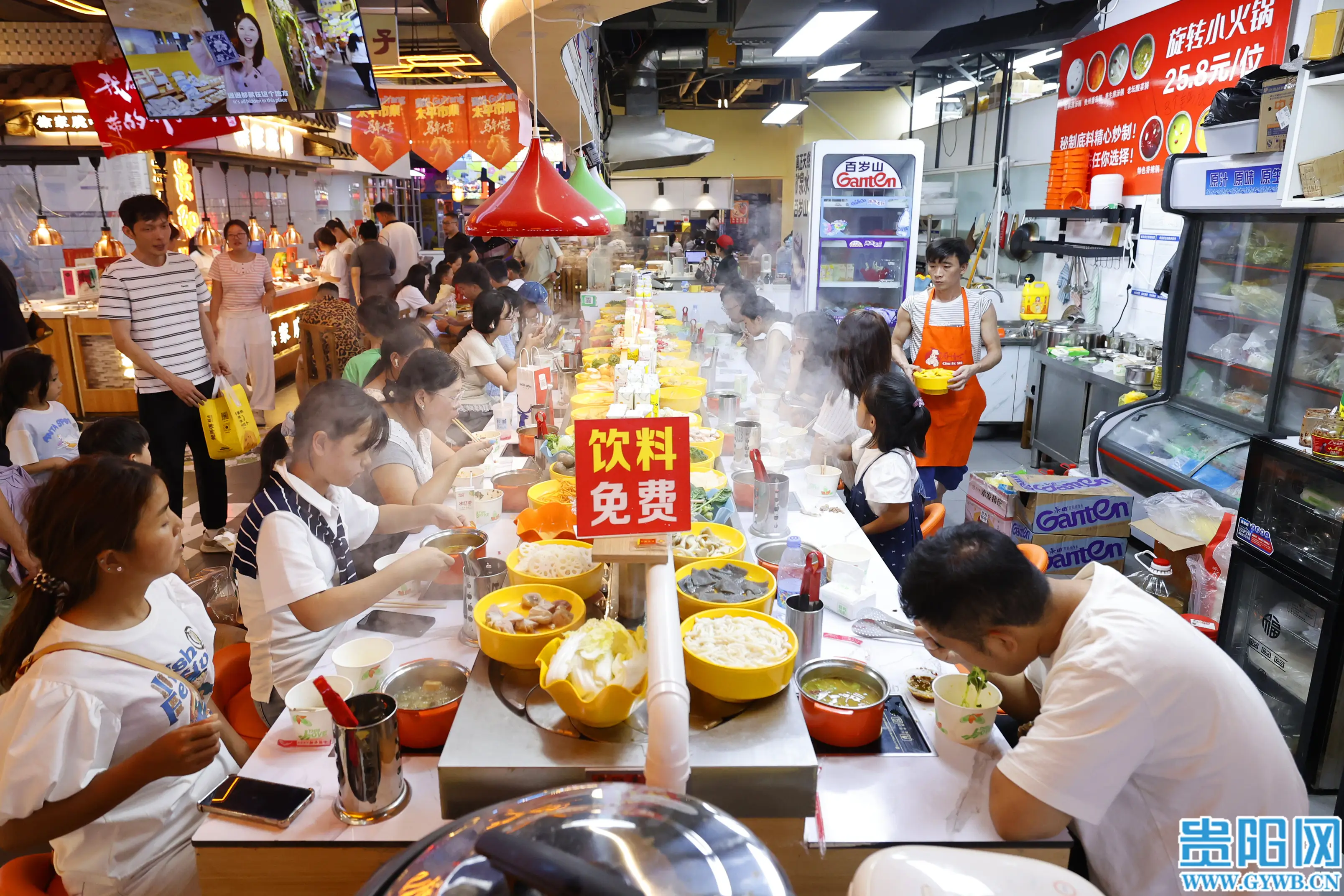 【圖見貴陽】貴陽各大美食城人氣火爆