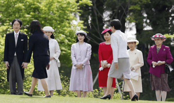 日本前首相痛批高市：《皇室典範》修正案公然歧視女性