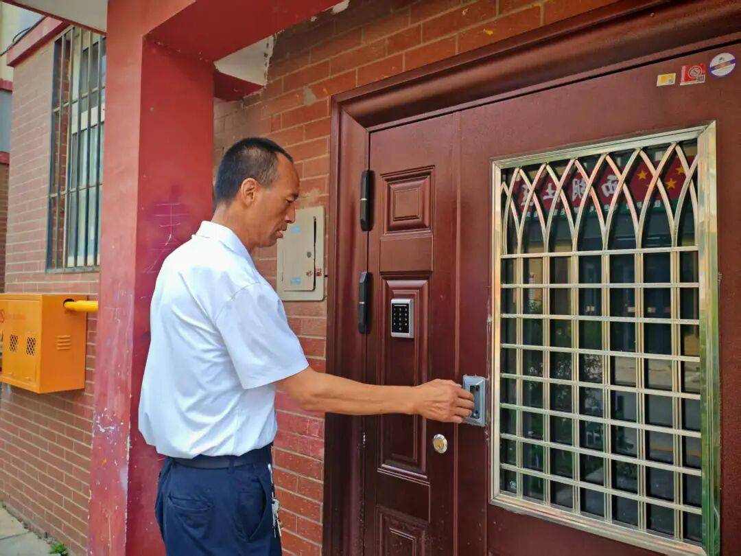 【政協提案辦理】修牢單元門 點亮回家路！西湖社羣為民解憂補齊移民小區設施短板