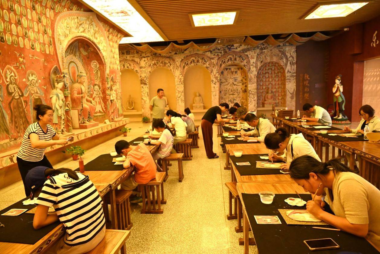 甘肅敦煌：暑期旅遊人氣旺