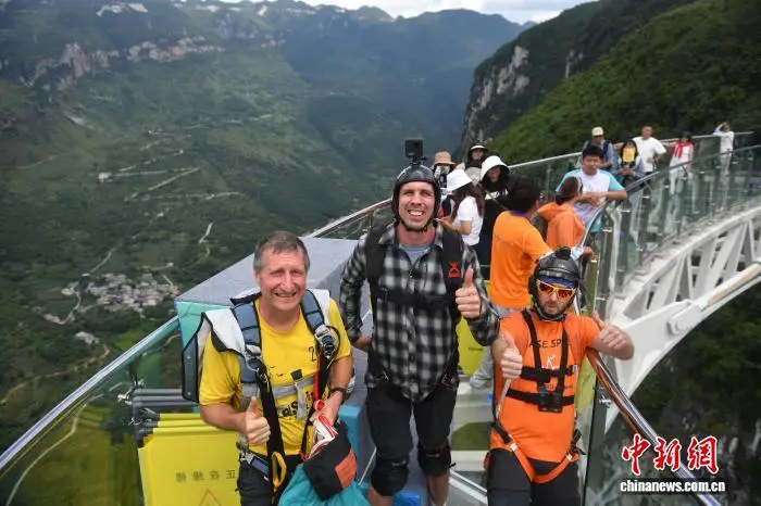 雲南尼珠河大峽谷迎暑期旅遊熱
