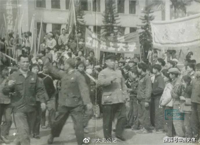 原創老照片：工農兵大學生免試上學，最初是誰提出的？