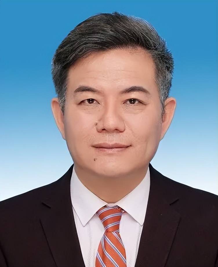 985高校院長，履新省會大學副校長