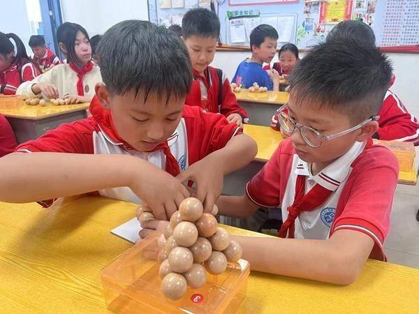 陳景潤科學基金會在尤溪縣的四年教育試驗 縣域數學教育“掐尖”不如“培土”