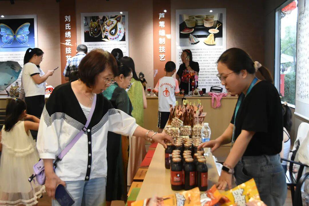 樂享百味 品味新城 石樓風味與非遺亮相呂梁新城美食季