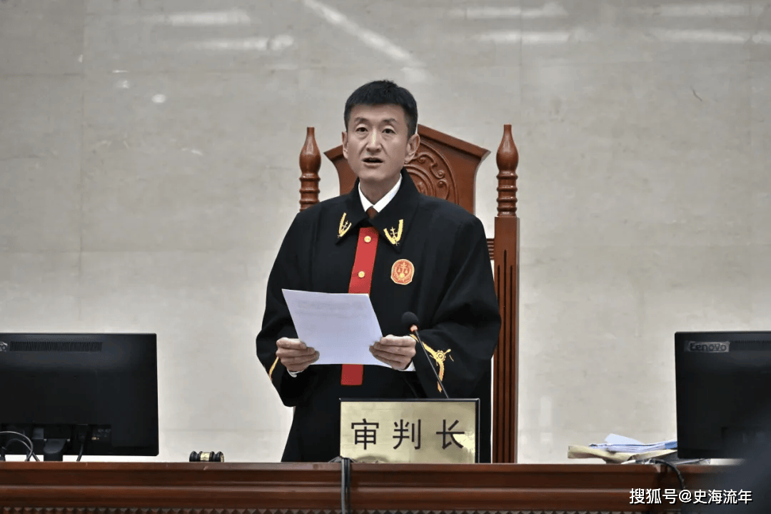 原創高考狀元猥褻女性，細節曝光，已被解職，更解氣的在後頭