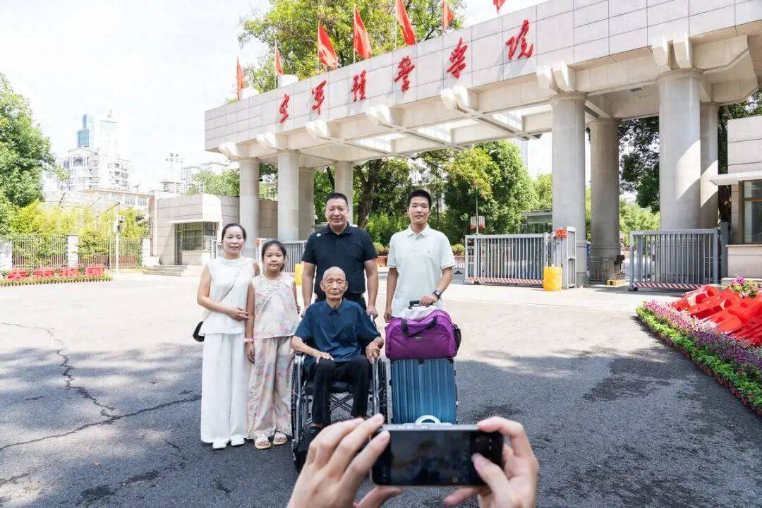 報到！武漢迎來2026年首批大學新生