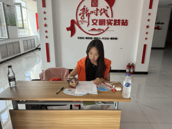 109名大學生闖進金普新區一線：這個暑假，我們不打烊只充電