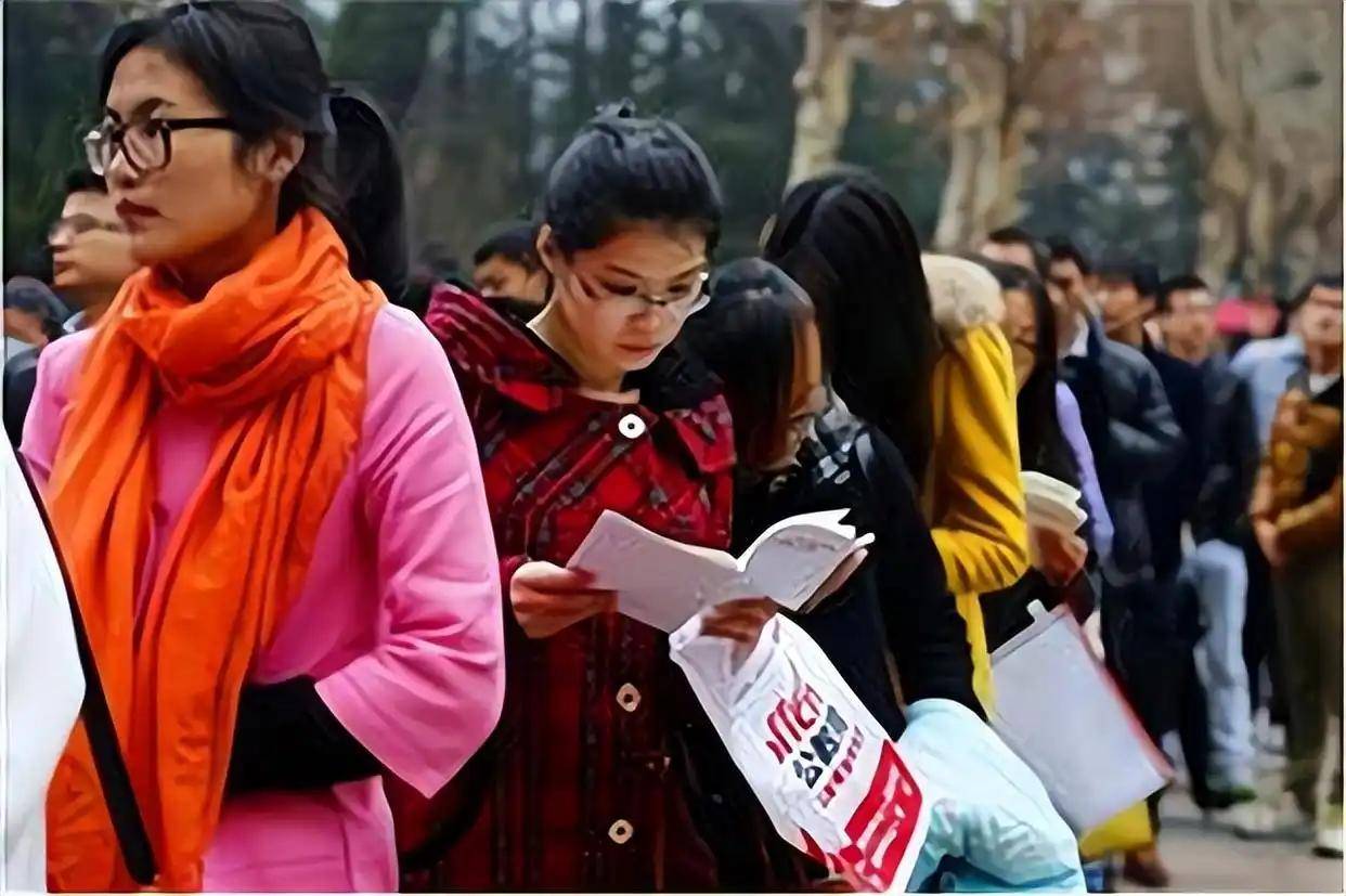 原創多少生活費才夠大學生花 給所有家長真心參考