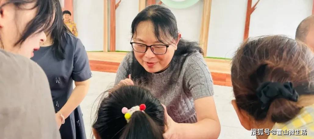霍山文峰小學舉行2026級一年級新生入學儀式