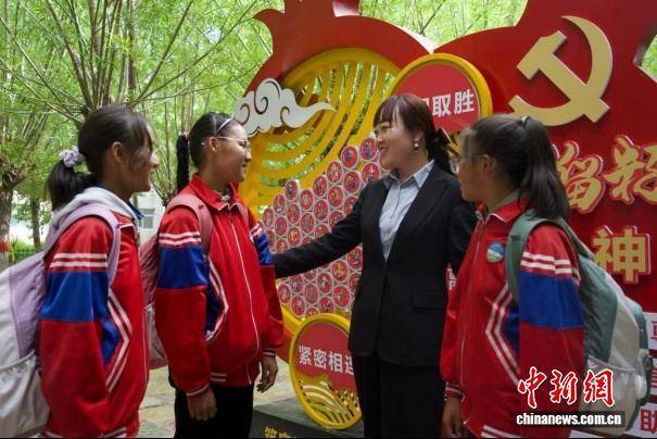 援藏律師商苗苗：三個藏族“妹妹”考上大學，約定仍在繼續